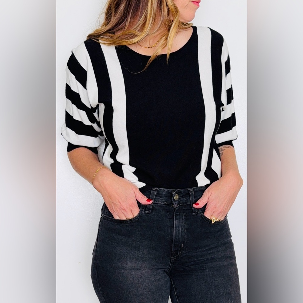 Cable & Gauge Black and White Striped Knit Top